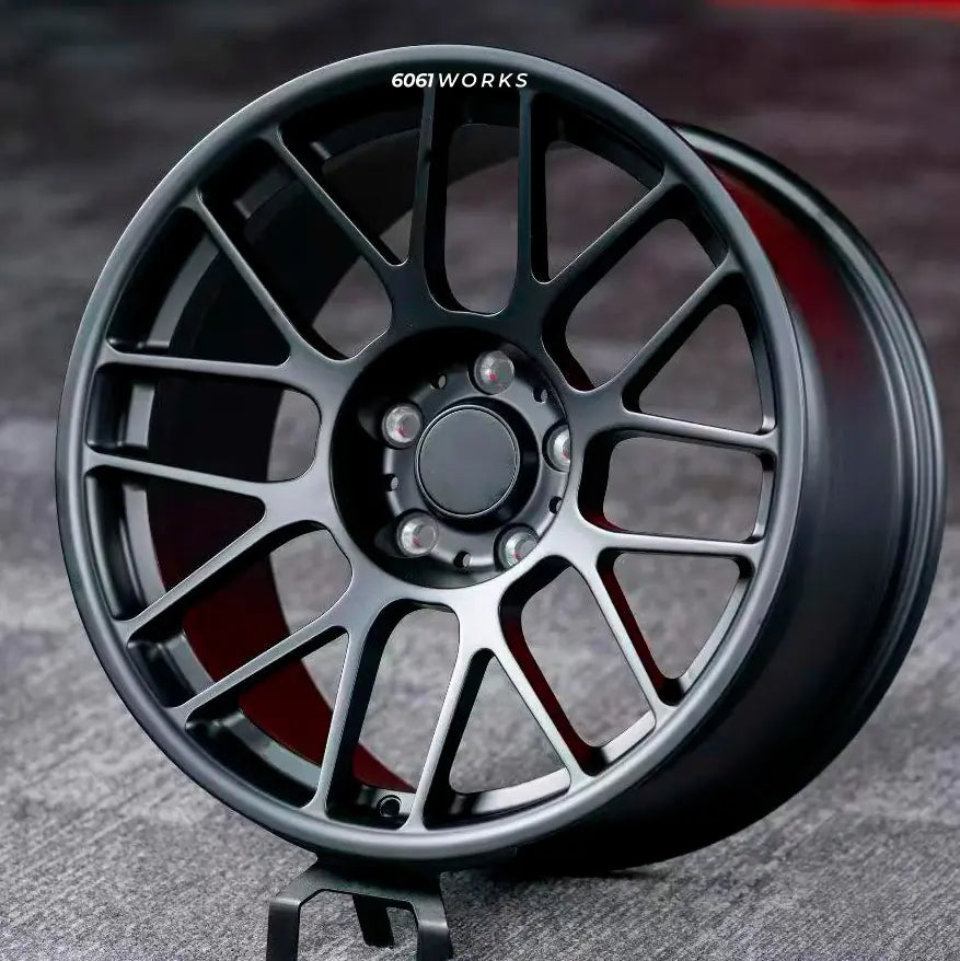 Custom forged wheels for BMW M3 E92 | 6061works Apex ARC-8 style