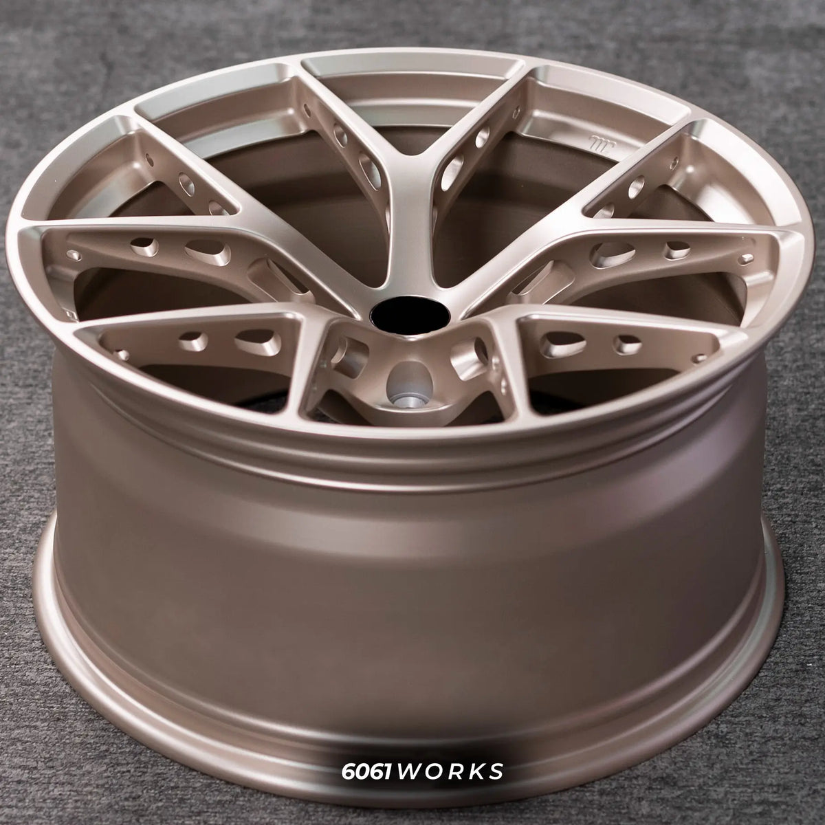BMW M5 F90 21 inch custom forged wheels | BBS FI-R style Satin Gold, top-down profile view showing barrel width and concavity