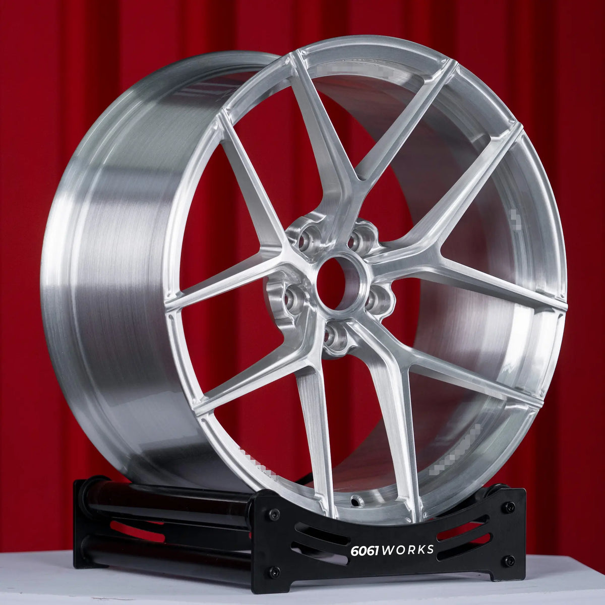 Custom forged wheels Edelweiss LT 3 style for BMW M5 G90 22 inch | Brushed with Gloss Coating side view on stand