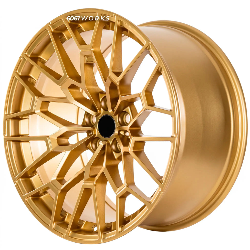 BMW M5 G90 custom forged wheels | OEM BMW 827M style