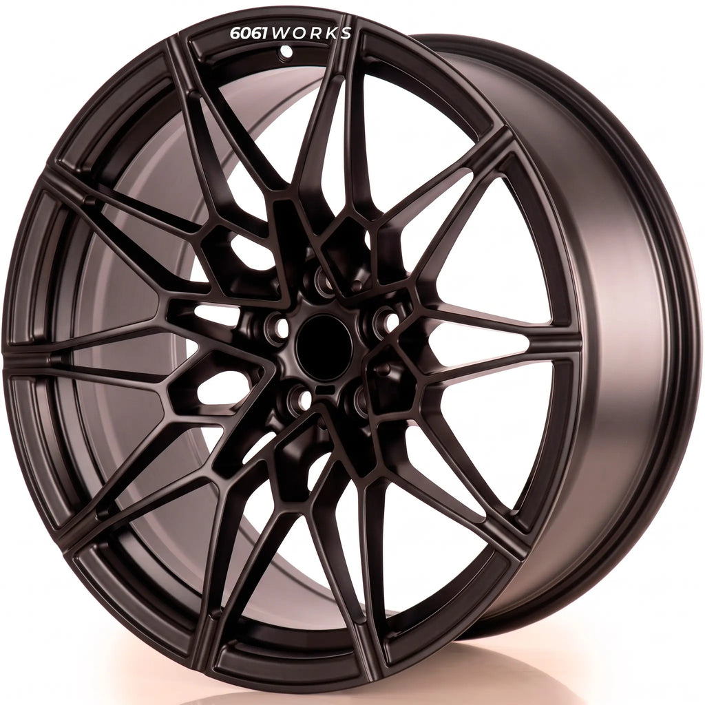 BMW M5 Touring G99 custom forged wheels | OEM BMW 826M style