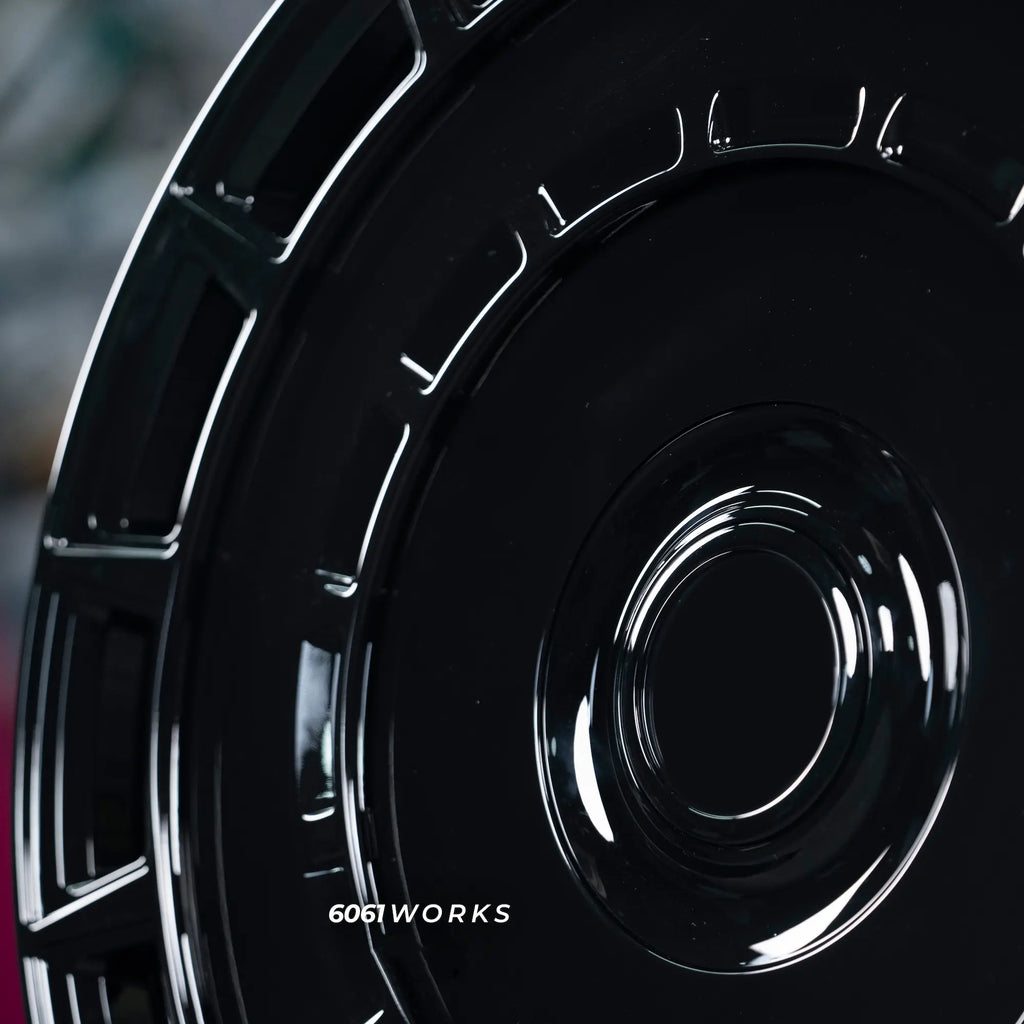 6061works Vossen HF9 style custom forged 22 Inch wheels for Rolls Royce Ghost II | Gloss Black finish detail