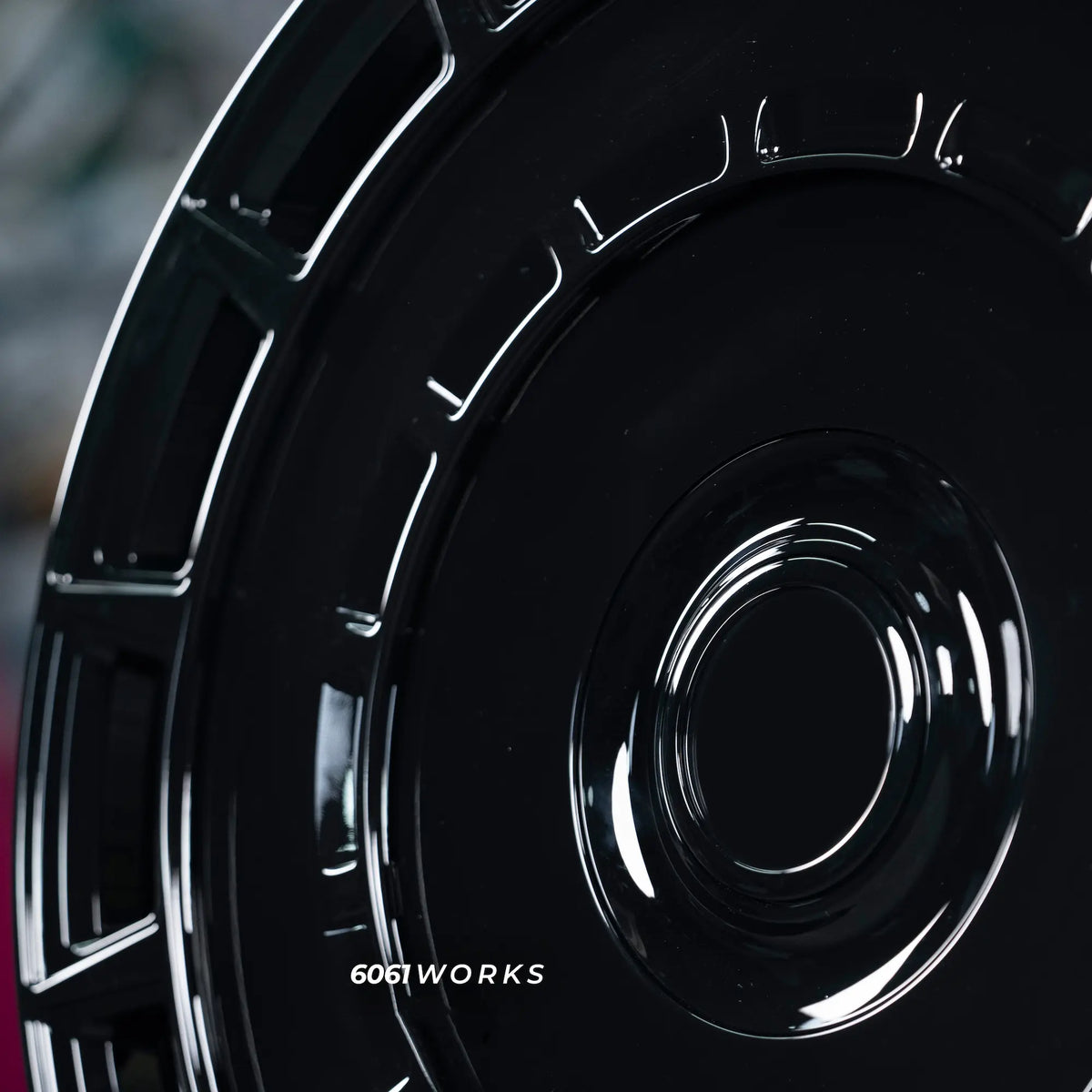 6061works Vossen HF9 style custom forged 22 Inch wheels for Rolls Royce Ghost II | Gloss Black finish detail